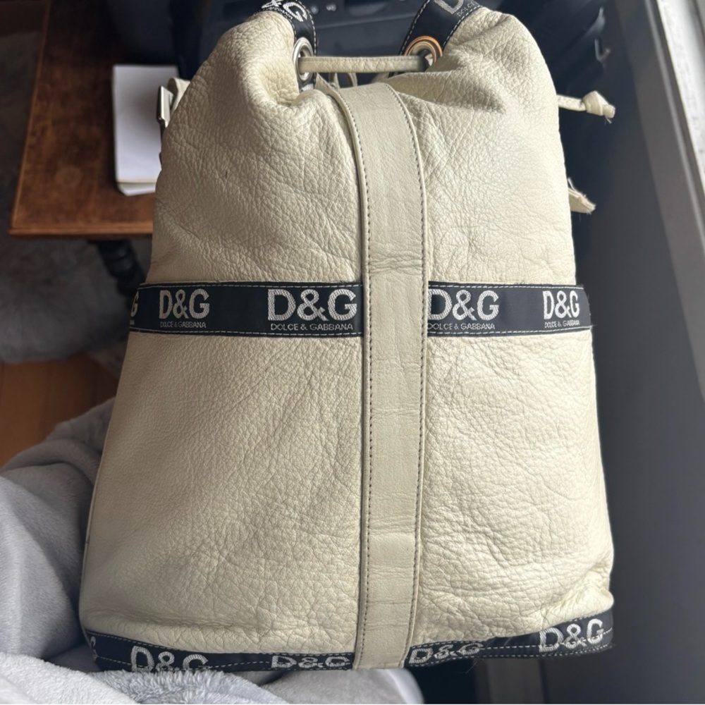 Dolce & Gabbana Cream Bucket bag